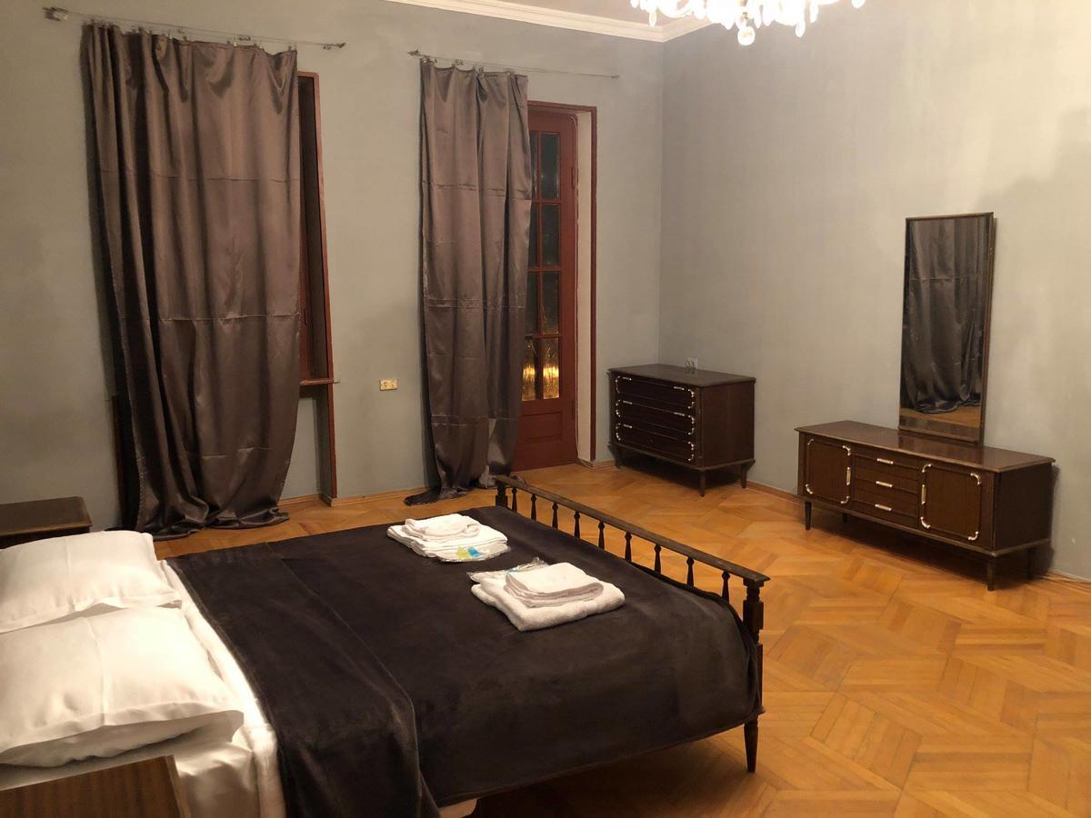 Lucky Family Hotel 第比利斯 外观 照片