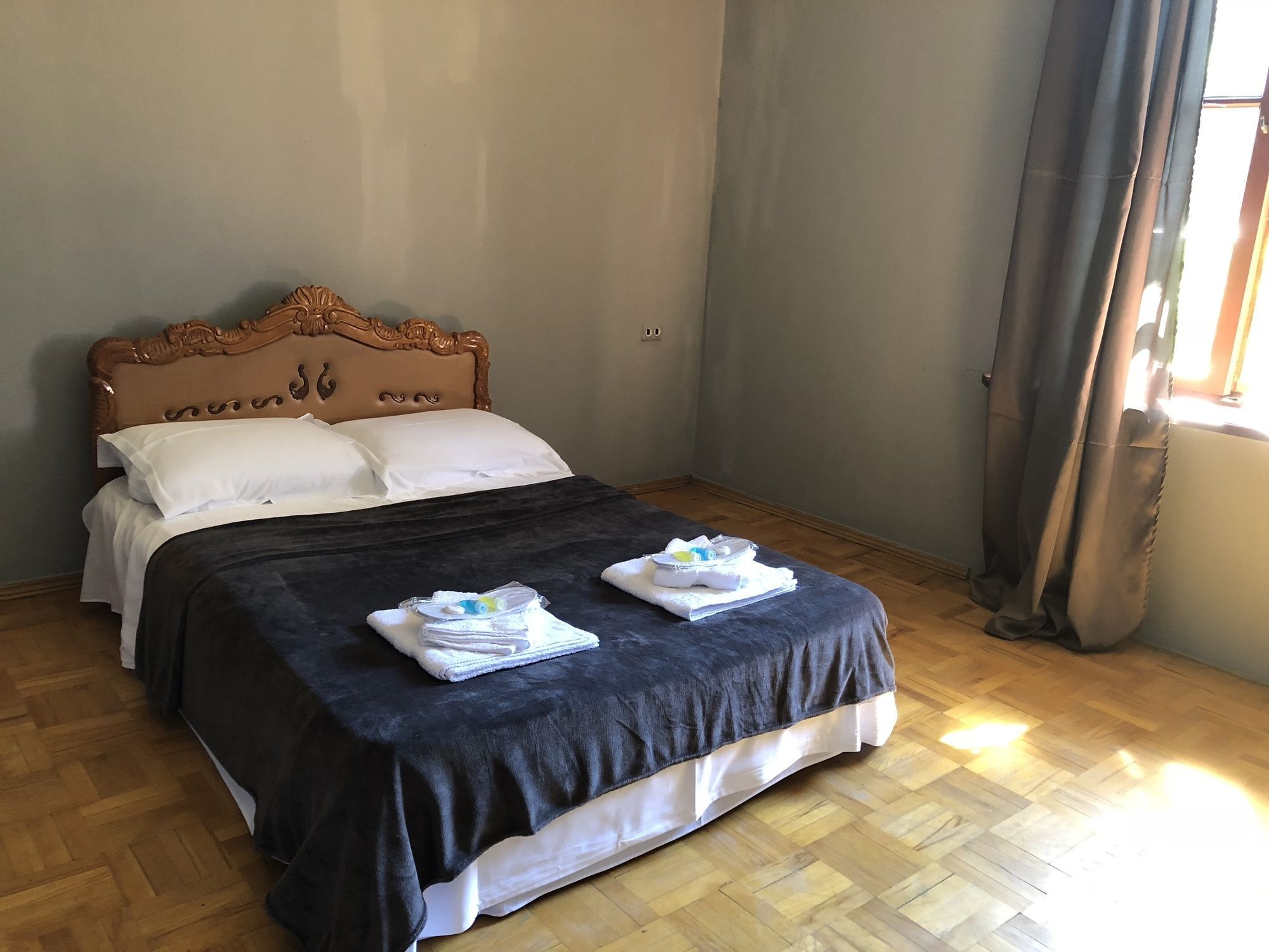Lucky Family Hotel 第比利斯 外观 照片