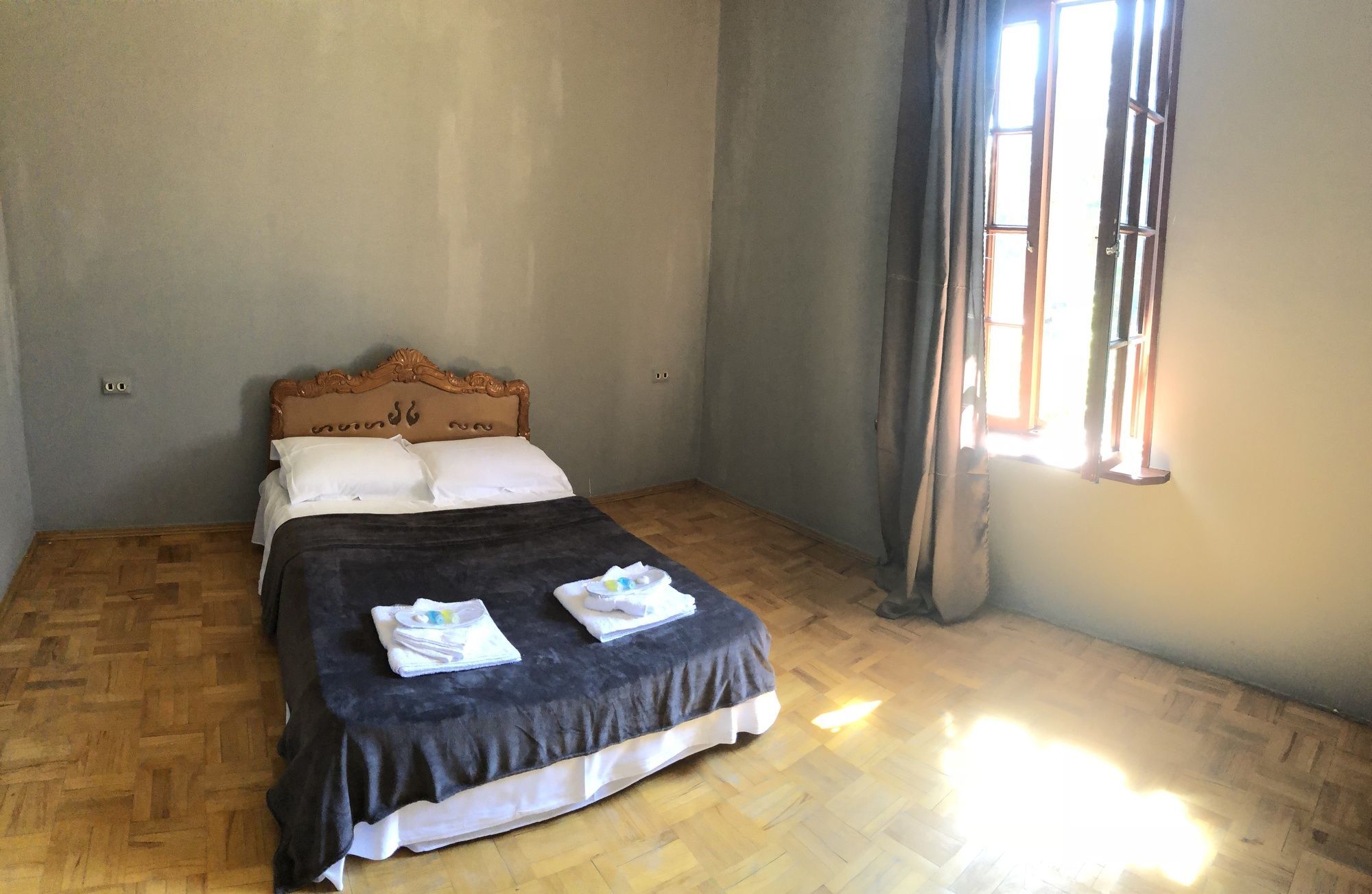 Lucky Family Hotel 第比利斯 外观 照片
