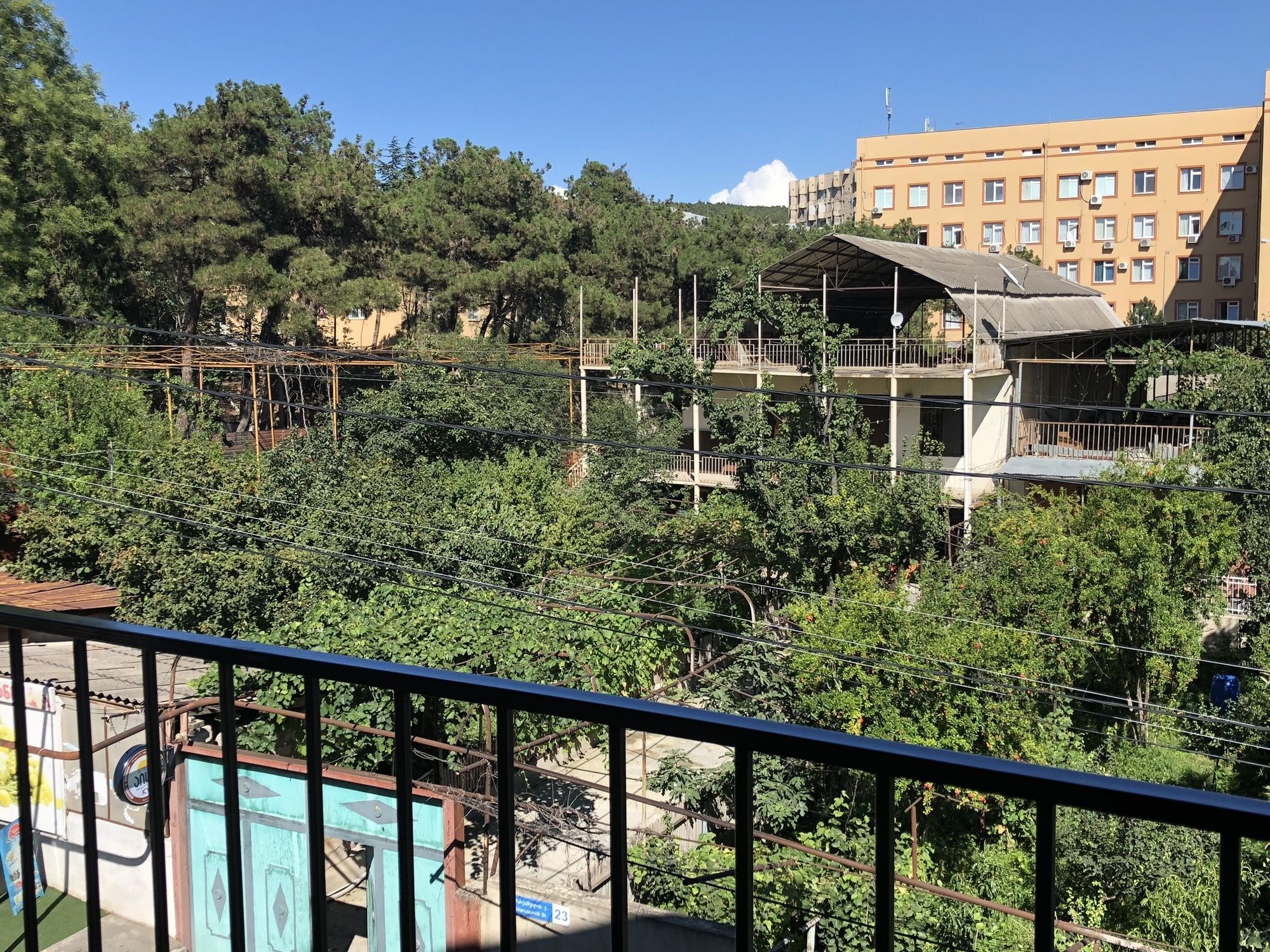 Lucky Family Hotel 第比利斯 外观 照片